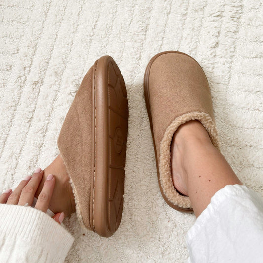 Josy Timeless Plush Slippers