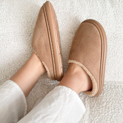 Josy Timeless Plush Slippers